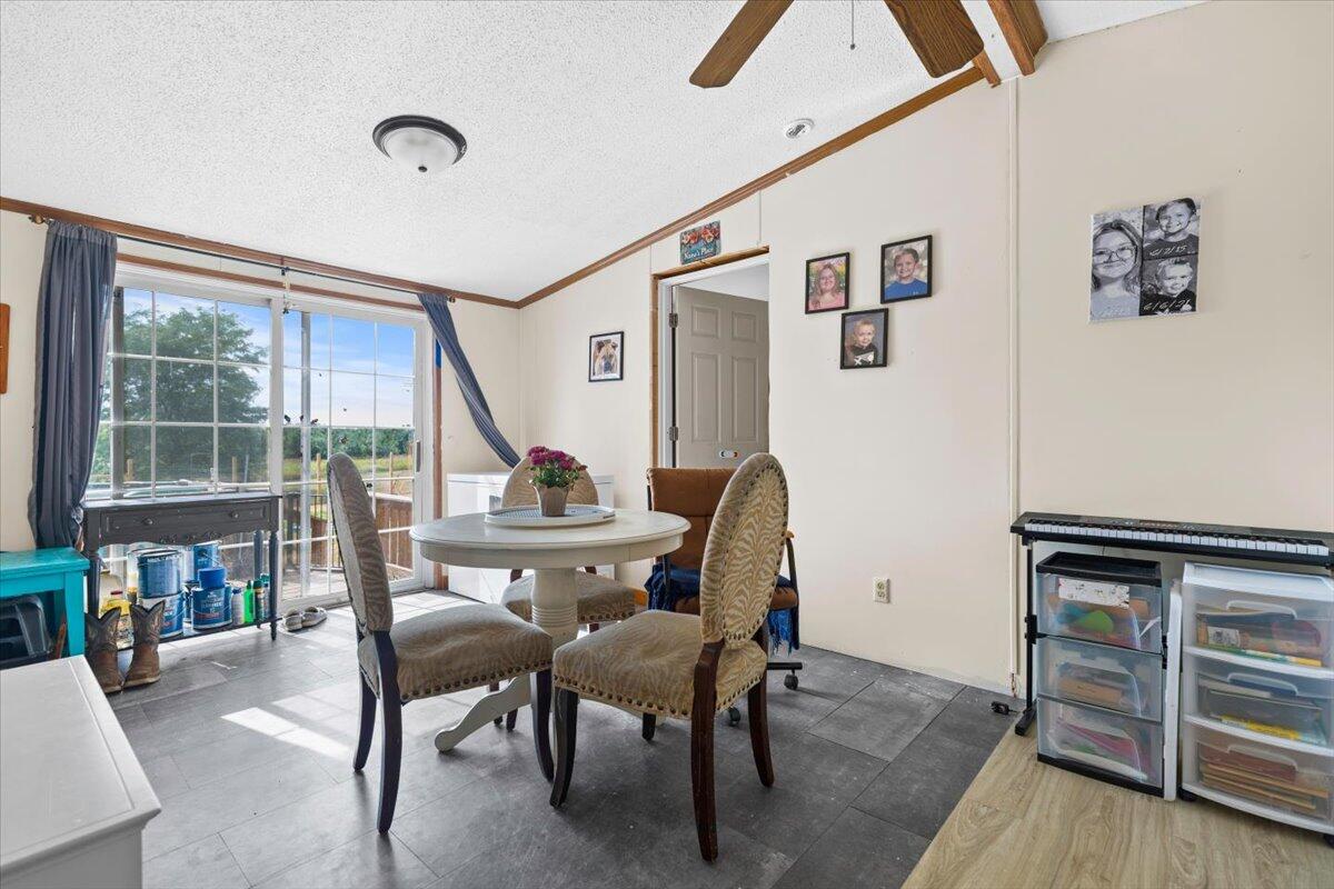 Listing 16