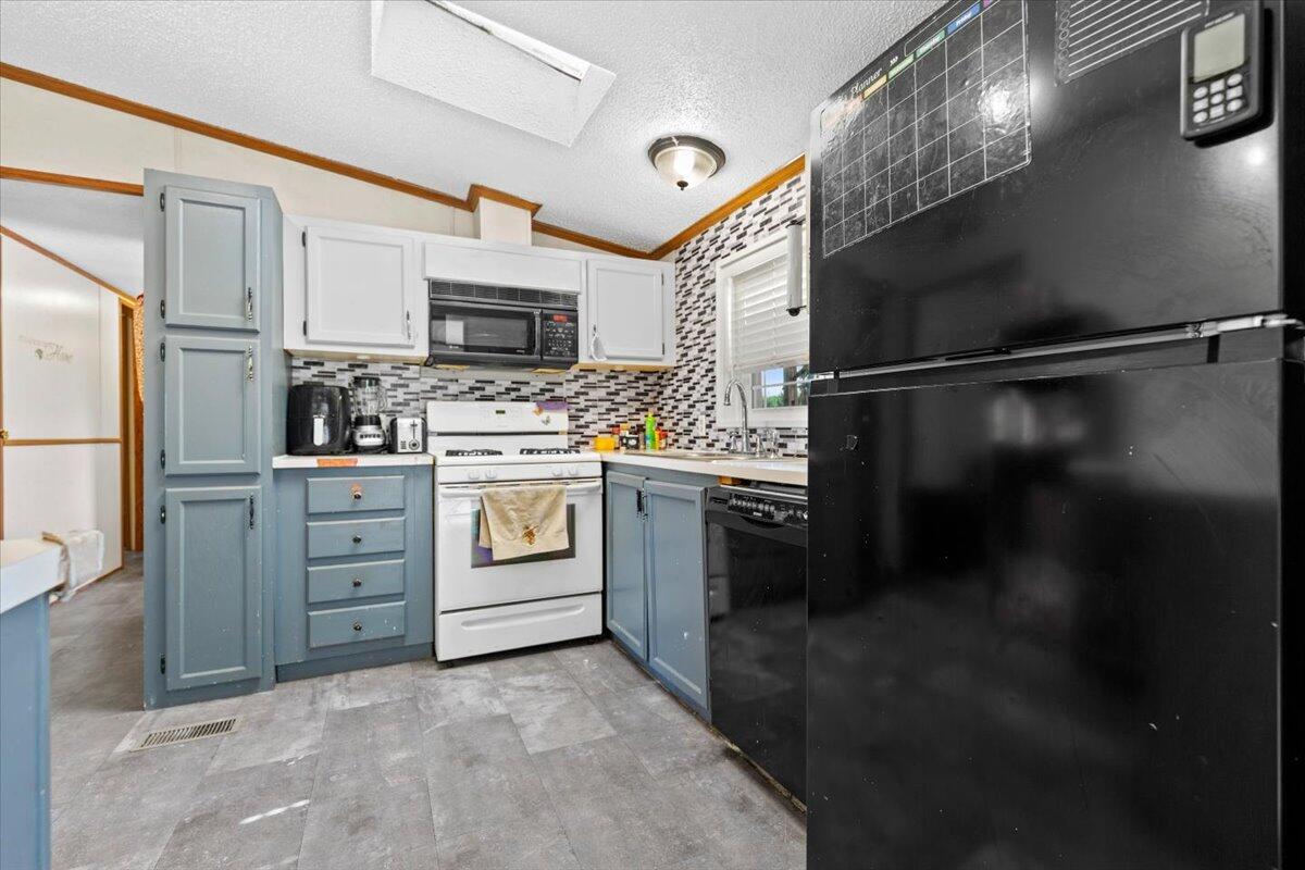 Listing 16
