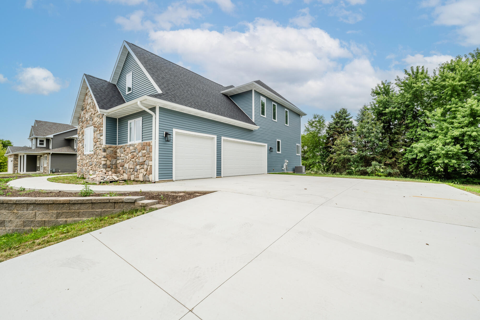 2430 Ulrich Lane