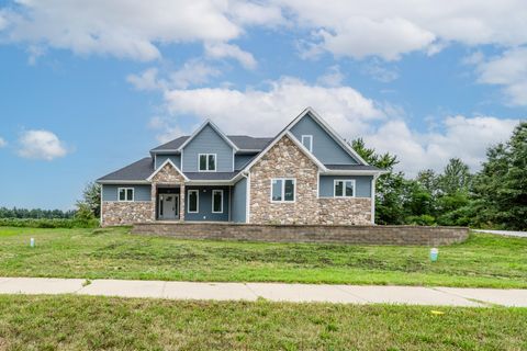 Photo of 2430 Ulrich Lane, Stevensville, MI 49127 (MLS # 25012560)