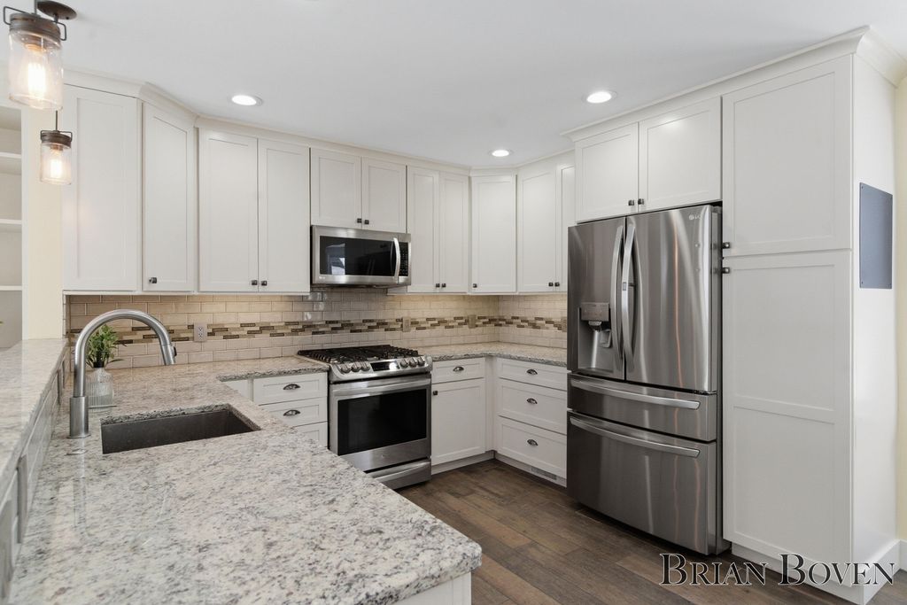 Photo of 9800 10 Mile Road NE, Rockford, MI 49341 (MLS # 26004092)