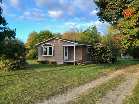 Photo of 5289 S Schwass Road, Scottville, MI 49454 (MLS # 25051102) Photo of 5289 S Schwass Road, Scottville, MI 49454 (MLS # 25051102)