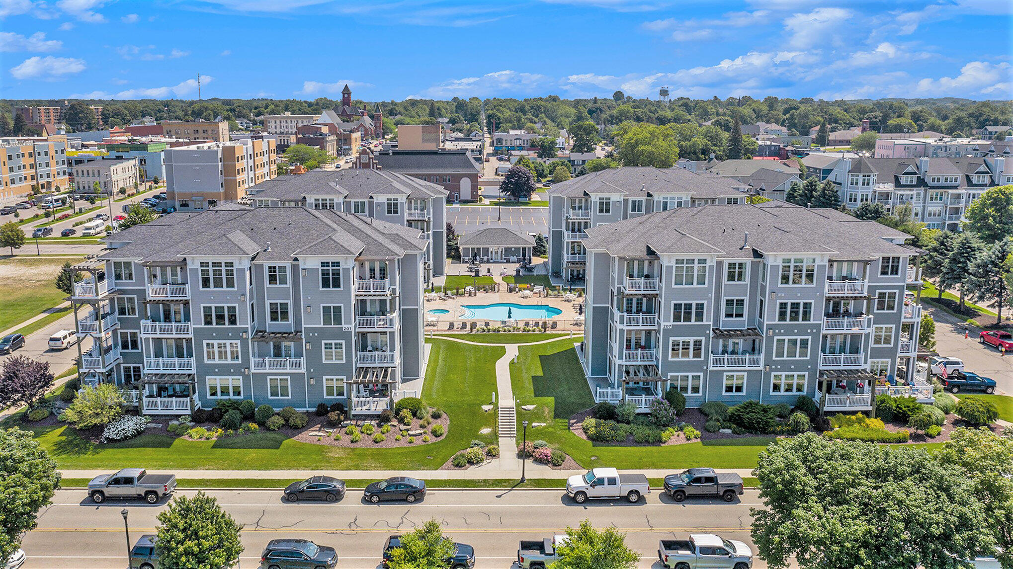 View Ludington, MI 49431 condo