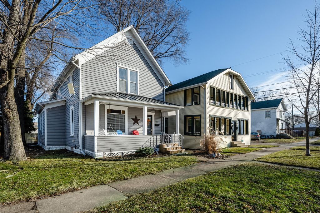 Photo of 907 Market Street, St. Joseph, MI 49085 (MLS # 26005900)