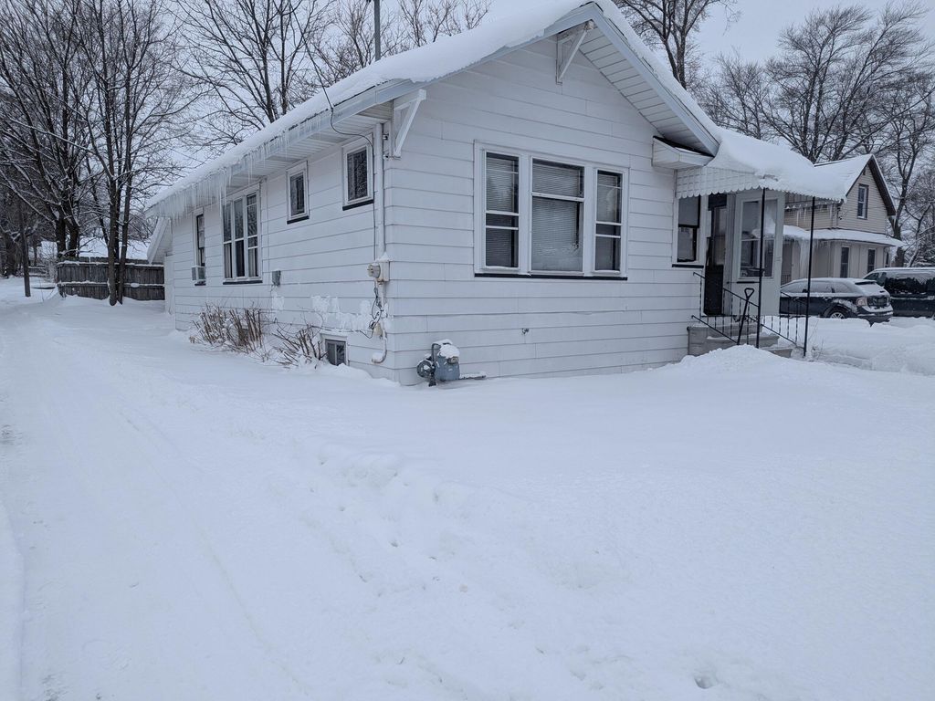 Photo of 1675 Hudson Street, Muskegon, MI 49441 (MLS # 26002912)