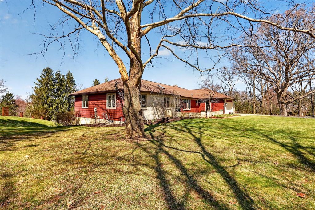 Photo of 7999 Shadybrook Drive SE, Ada, MI 49301 (MLS # 26015822)