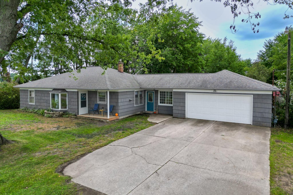 Photo of 4241 136th Avenue, Holland, MI 49424 (MLS # 26049593)