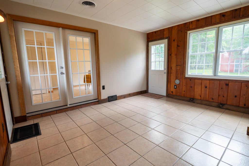 Photo of 4241 136th Avenue, Holland, MI 49424 (MLS # 26049593)