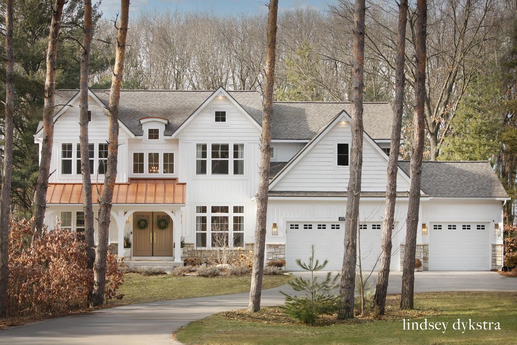 Photo of 8705 Bentham Court, Rockford, MI 49341 (MLS # 26008877)