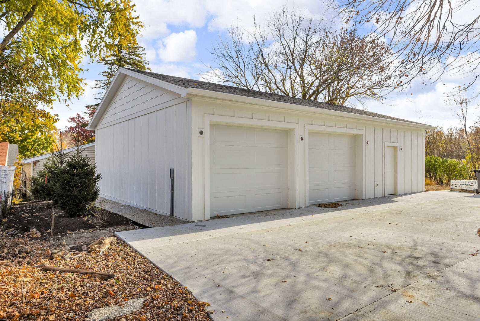 Manitou Beach, Michigan, 49253, United States, 5 Bedrooms Bedrooms, ,4 BathroomsBathrooms,Residential,Active,1989794