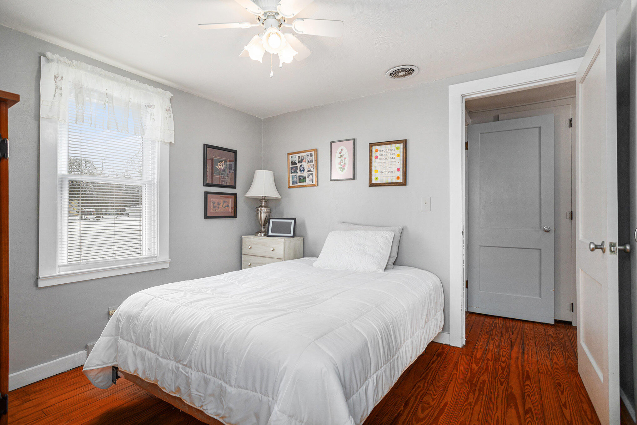 Union City, Michigan 49094, United States, 2 Bedrooms Bedrooms, ,1 BathroomBathrooms,Residential,Pending,81239