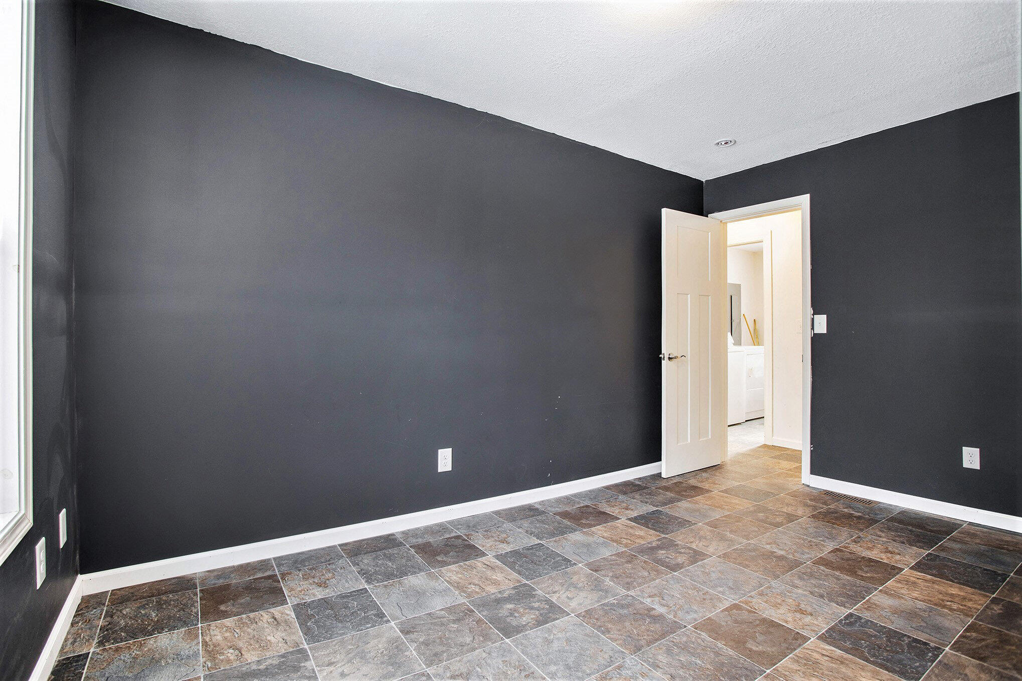 Union City, Michigan 49094, United States, 4 Bedrooms Bedrooms, ,2 BathroomsBathrooms,Residential,Pending,13647