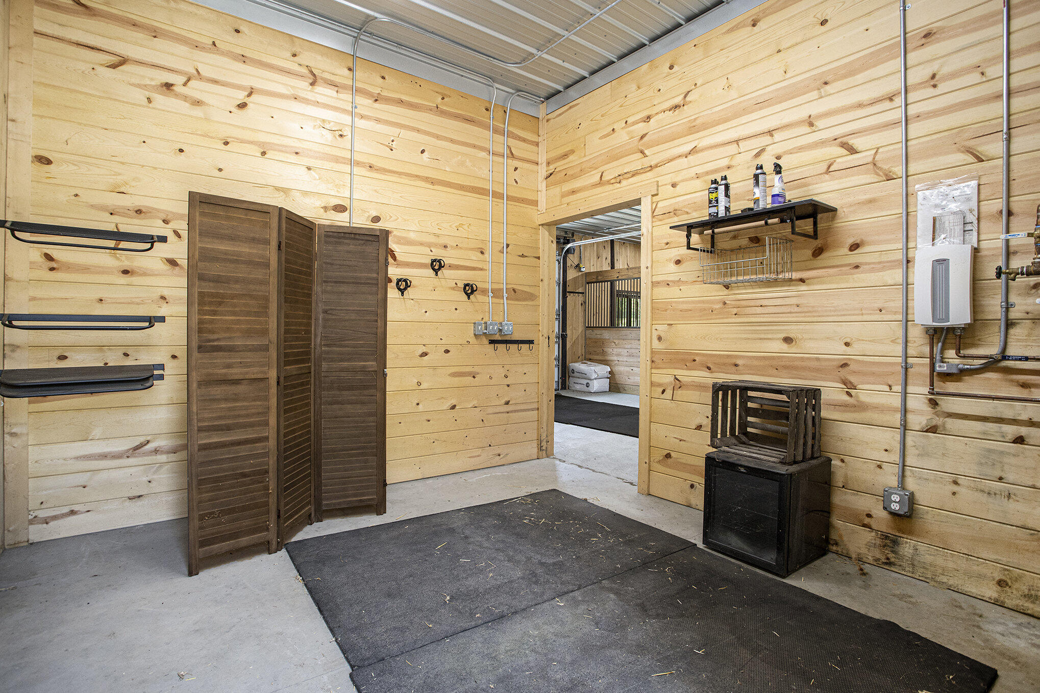 Mattawan, Michigan 49071, United States, 5 Bedrooms Bedrooms, ,4 BathroomsBathrooms,Residential,Active,173547