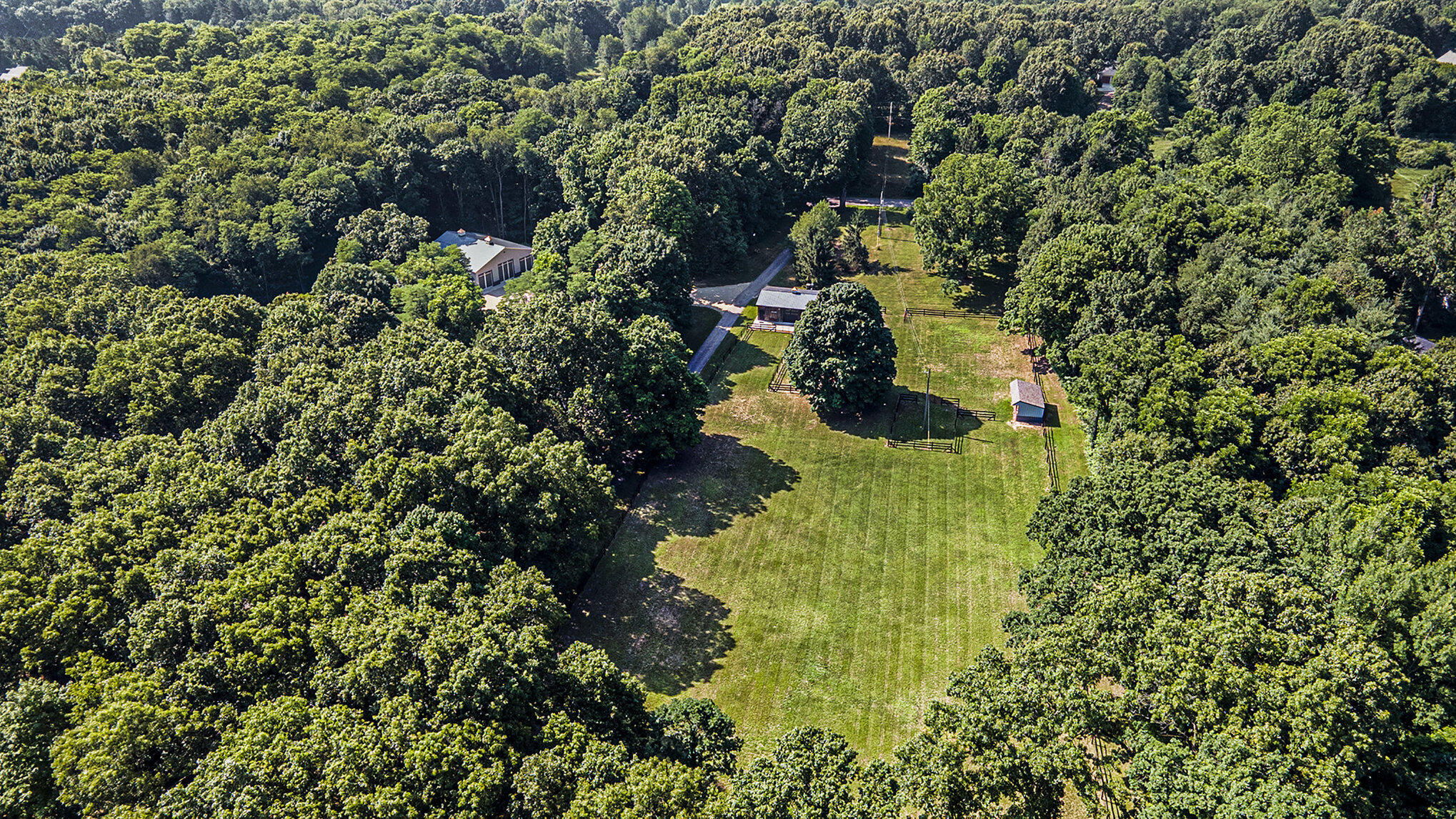 Mattawan, Michigan 49071, United States, 5 Bedrooms Bedrooms, ,4 BathroomsBathrooms,Residential,Active,173547