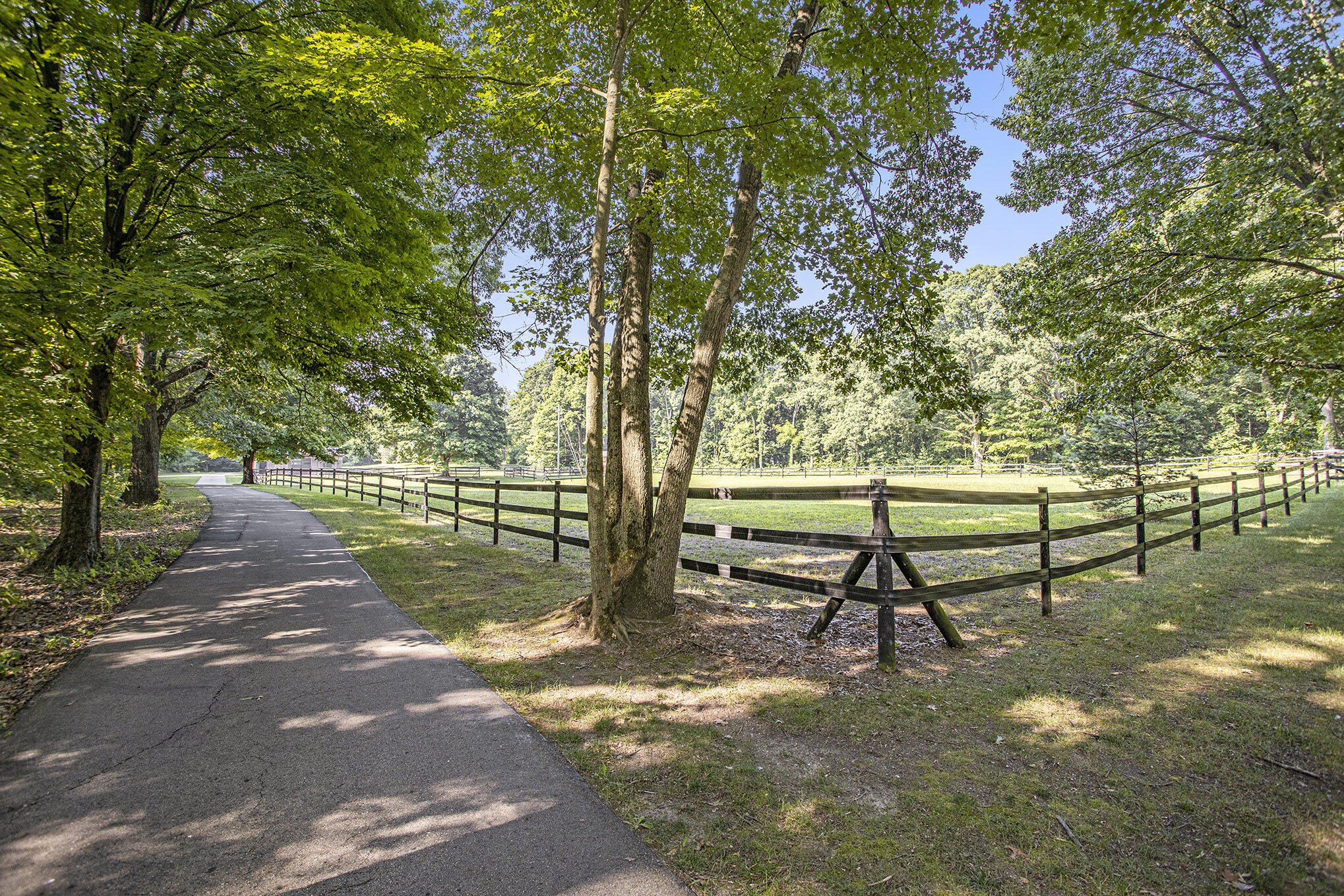 Mattawan, Michigan 49071, United States, 5 Bedrooms Bedrooms, ,4 BathroomsBathrooms,Residential,Active,173547