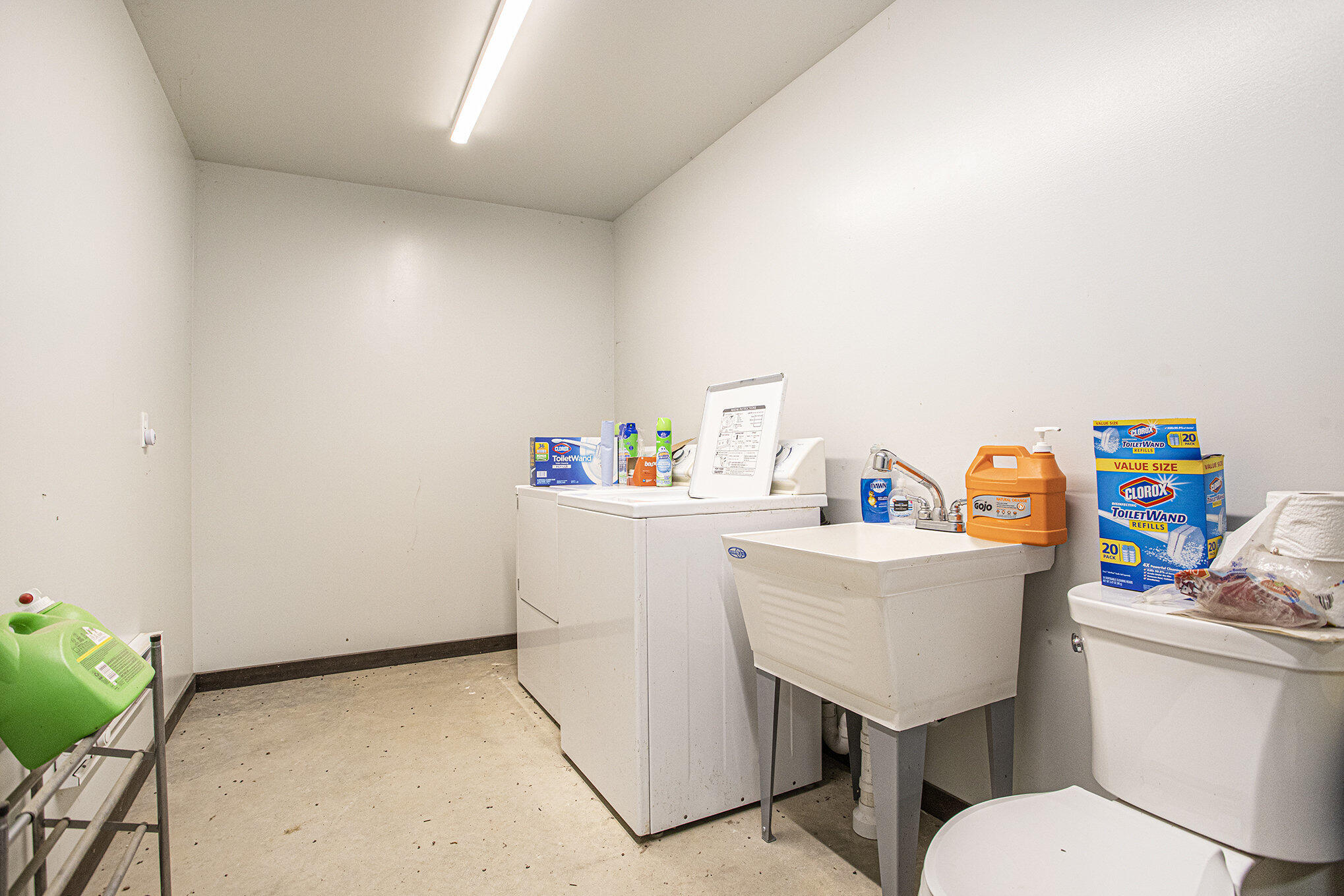 Mattawan, Michigan 49071, United States, 5 Bedrooms Bedrooms, ,4 BathroomsBathrooms,Residential,Active,173547