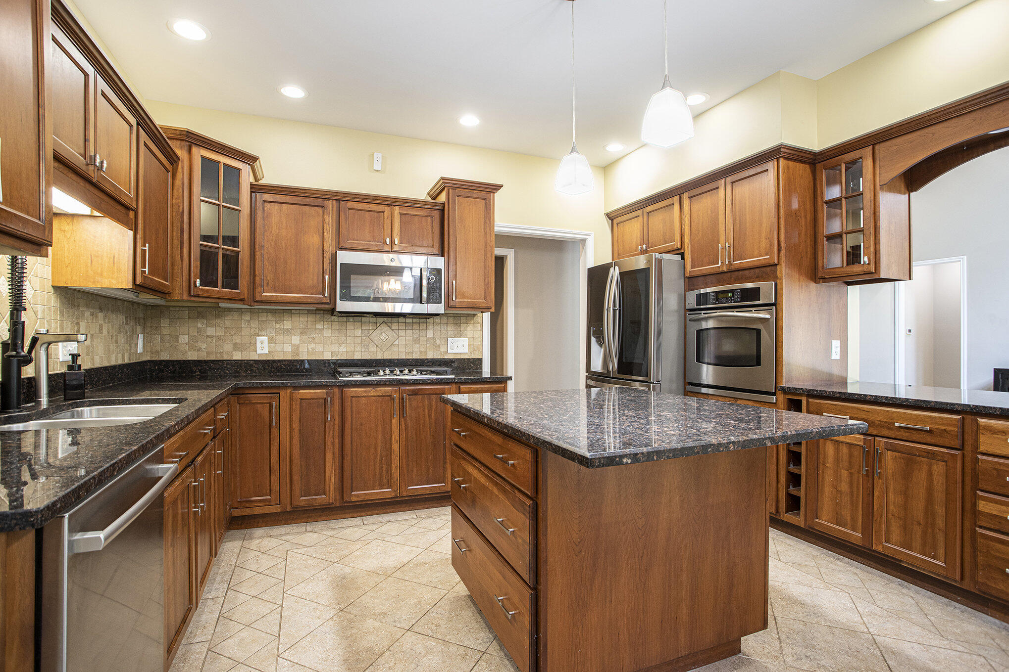 Mattawan, Michigan 49071, United States, 5 Bedrooms Bedrooms, ,4 BathroomsBathrooms,Residential,Active,173547