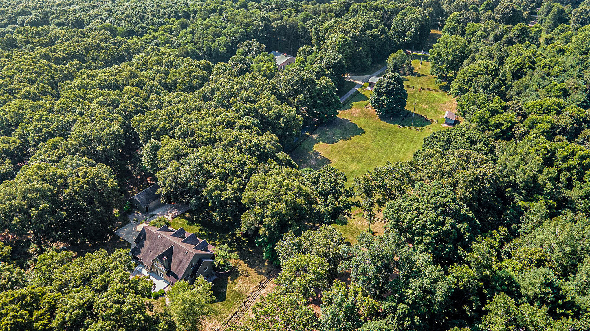 Mattawan, Michigan 49071, United States, 5 Bedrooms Bedrooms, ,4 BathroomsBathrooms,Residential,Active,173547