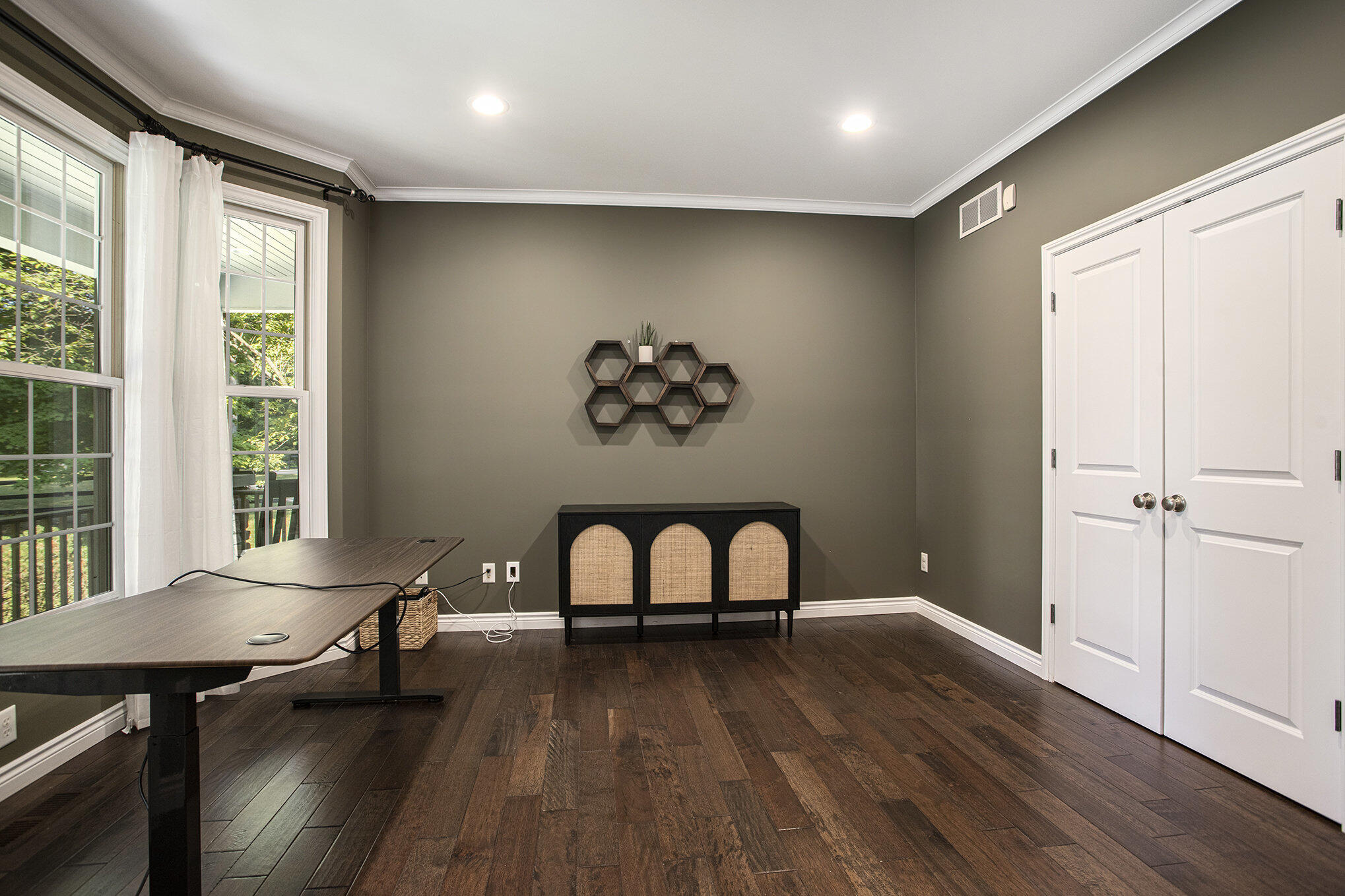 Mattawan, Michigan 49071, United States, 5 Bedrooms Bedrooms, ,4 BathroomsBathrooms,Residential,Active,173547