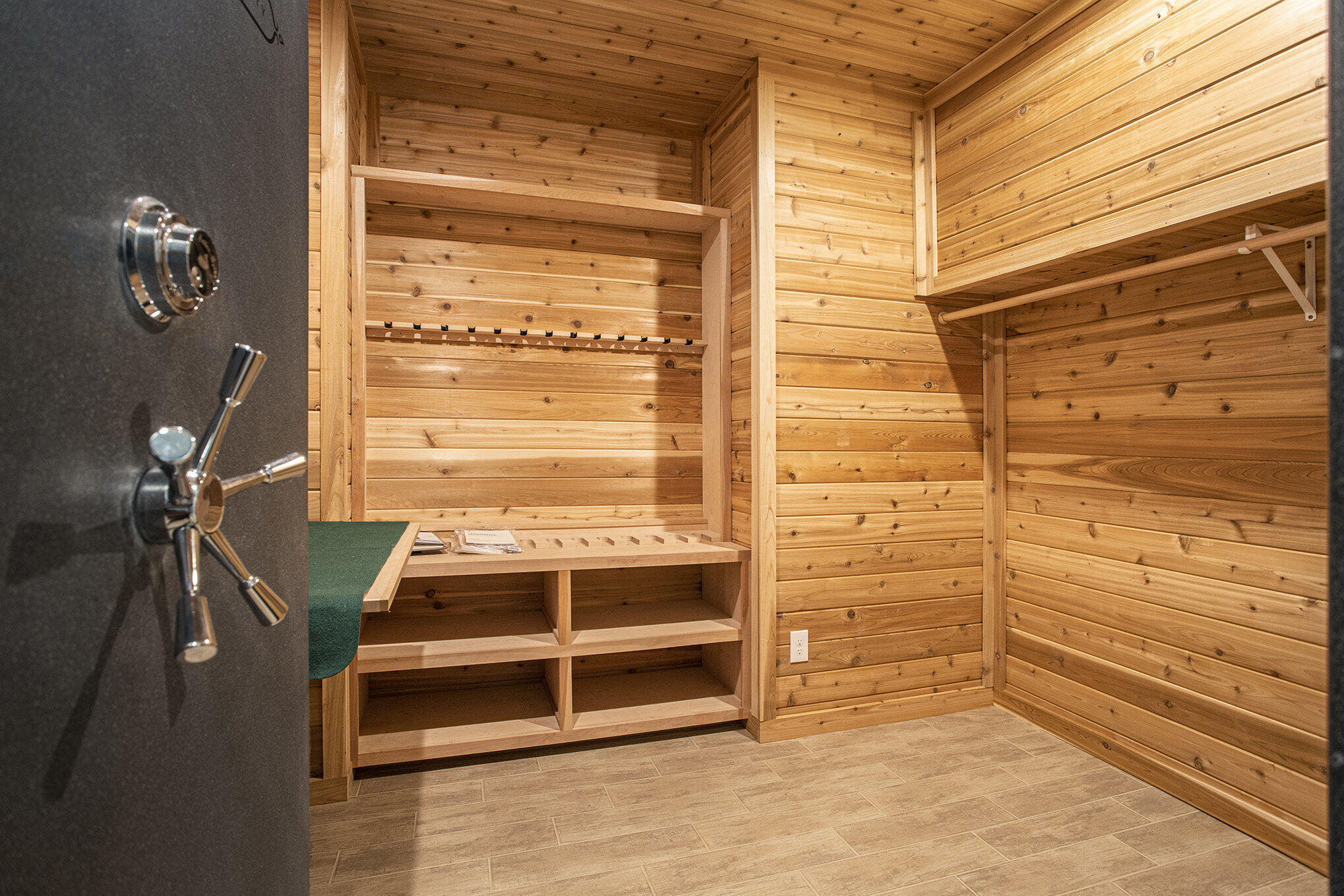 Mattawan, Michigan 49071, United States, 5 Bedrooms Bedrooms, ,4 BathroomsBathrooms,Residential,Active,173547