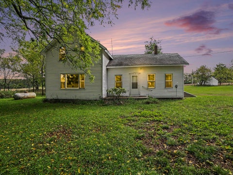 Photo of 852 S Stiles Road, Ludington, MI 49431 (MLS # 26050534)