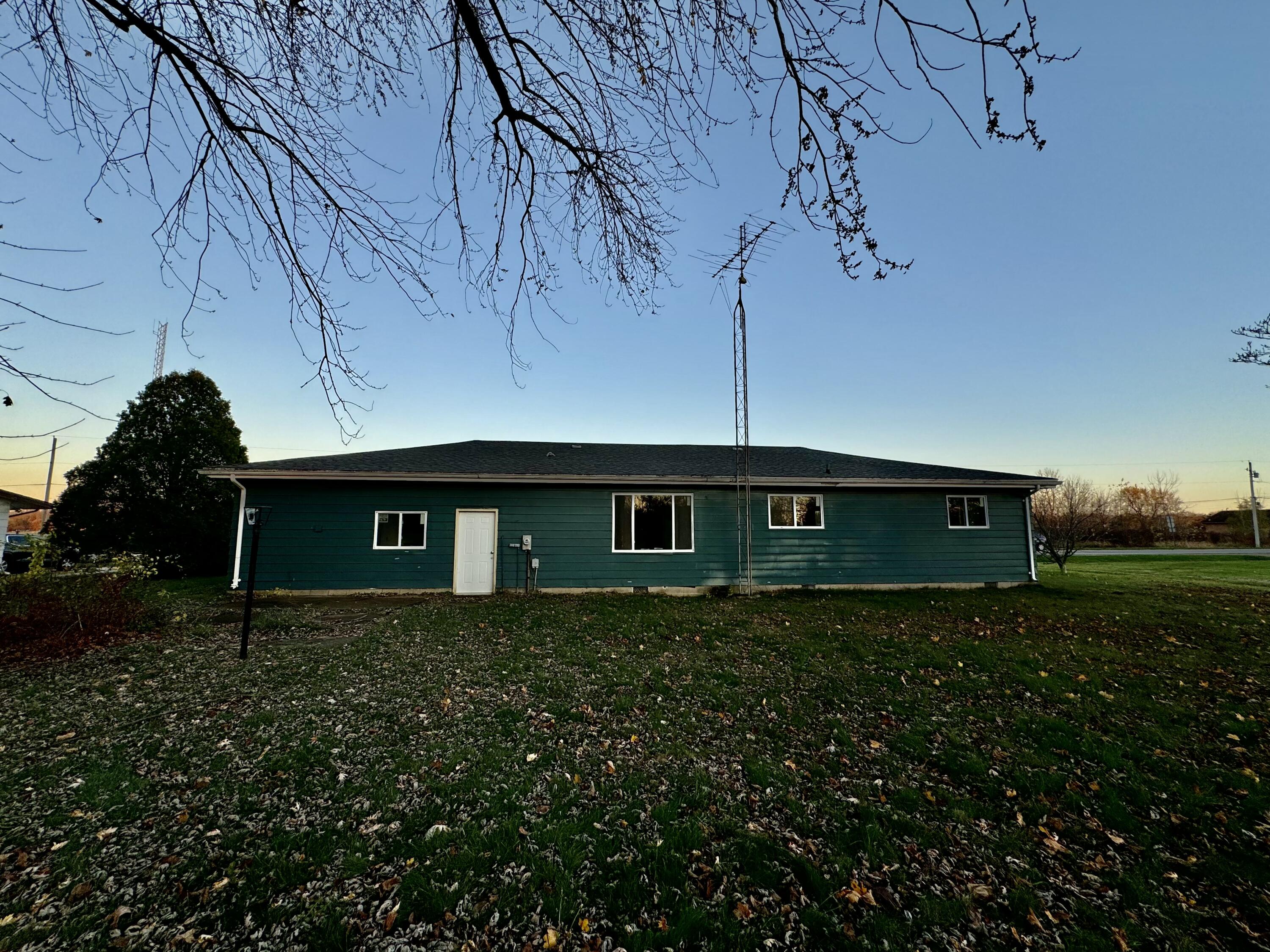 854 S Crystal Avenue