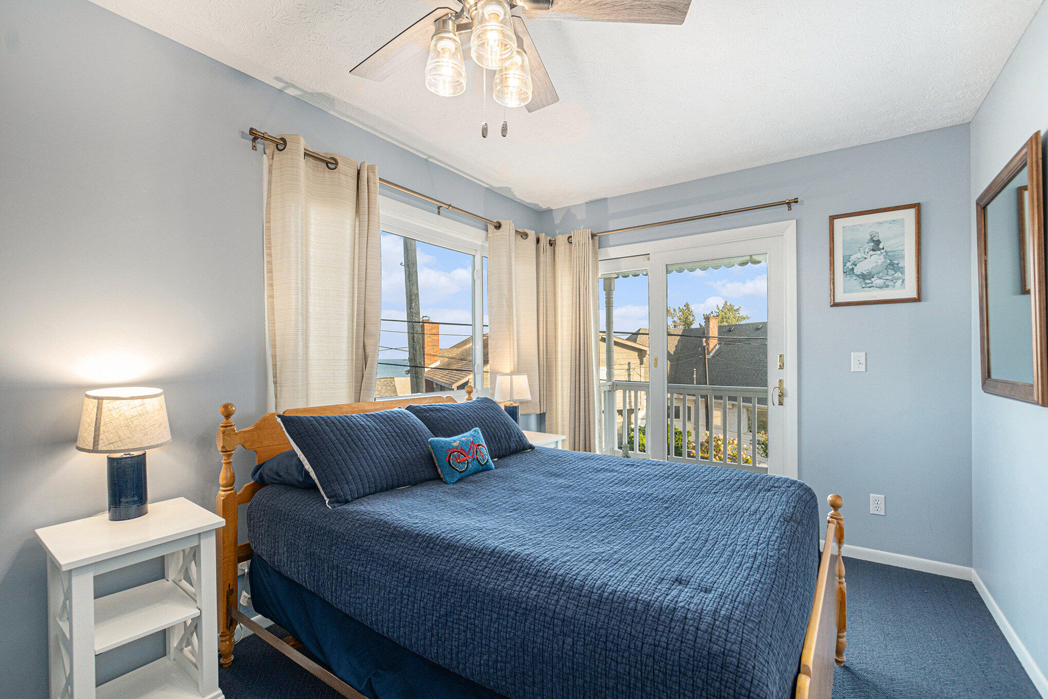 South Haven, Michigan 49090, United States, 4 Bedrooms Bedrooms, ,3 BathroomsBathrooms,Residential,Active,209081