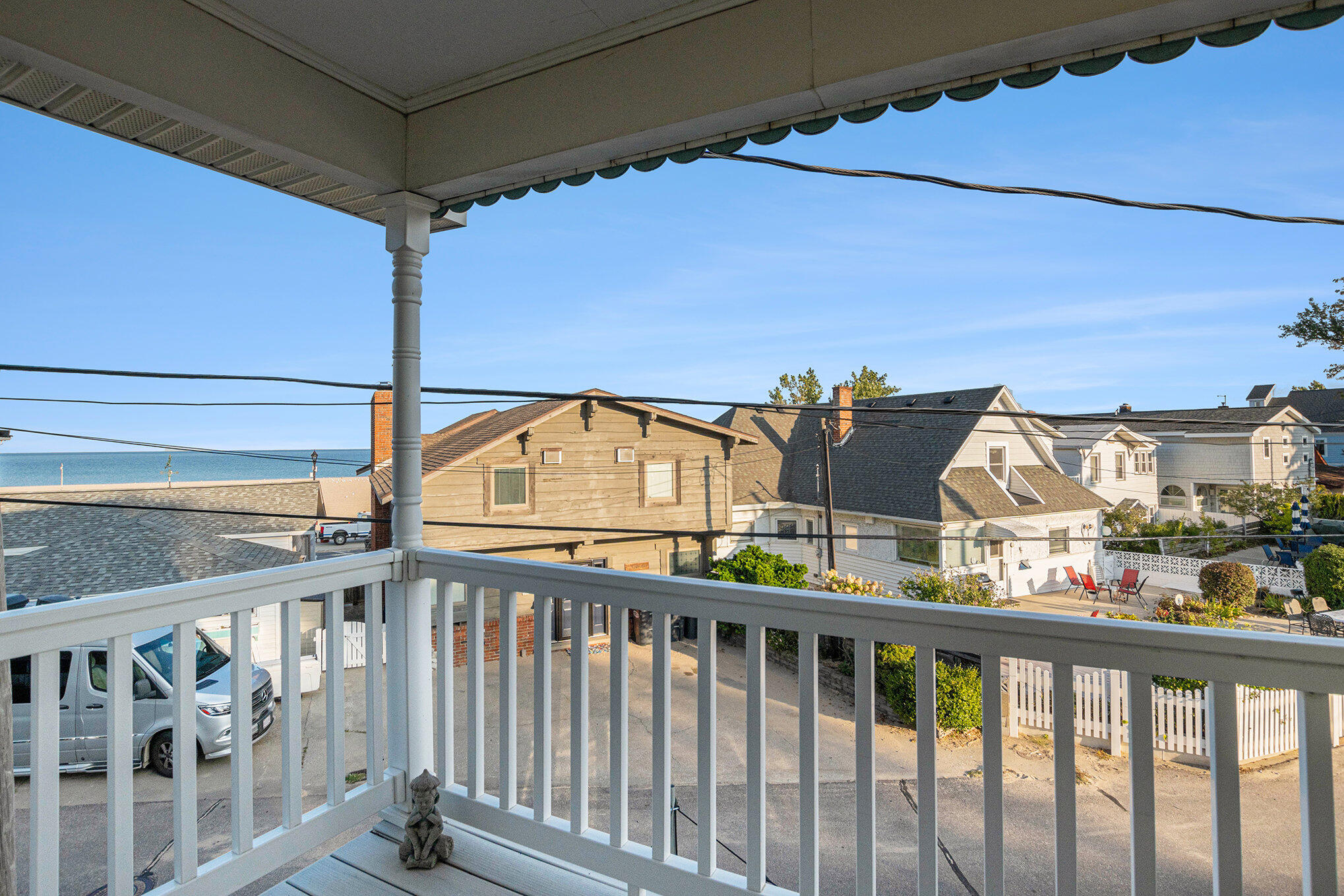 South Haven, Michigan 49090, United States, 4 Bedrooms Bedrooms, ,3 BathroomsBathrooms,Residential,Active,209081