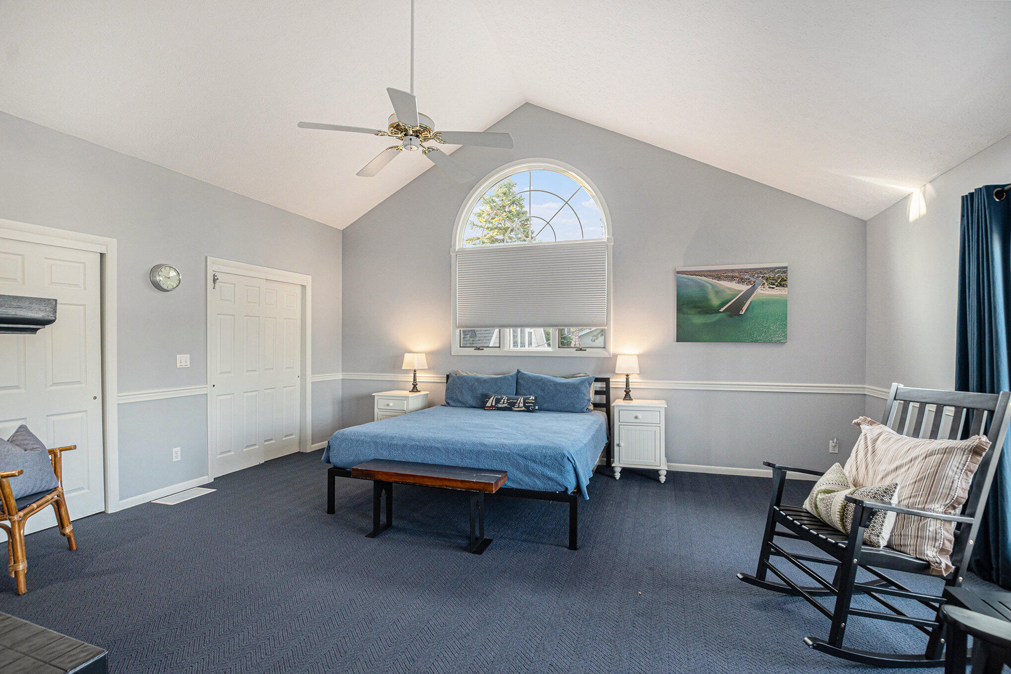 South Haven, Michigan 49090, United States, 4 Bedrooms Bedrooms, ,3 BathroomsBathrooms,Residential,Active,209081