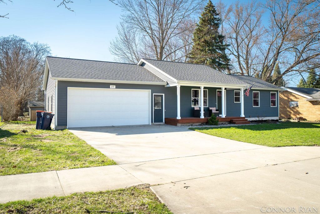 Photo of 270 Dartmouth Avenue, Holland, MI 49423 (MLS # 26012012)