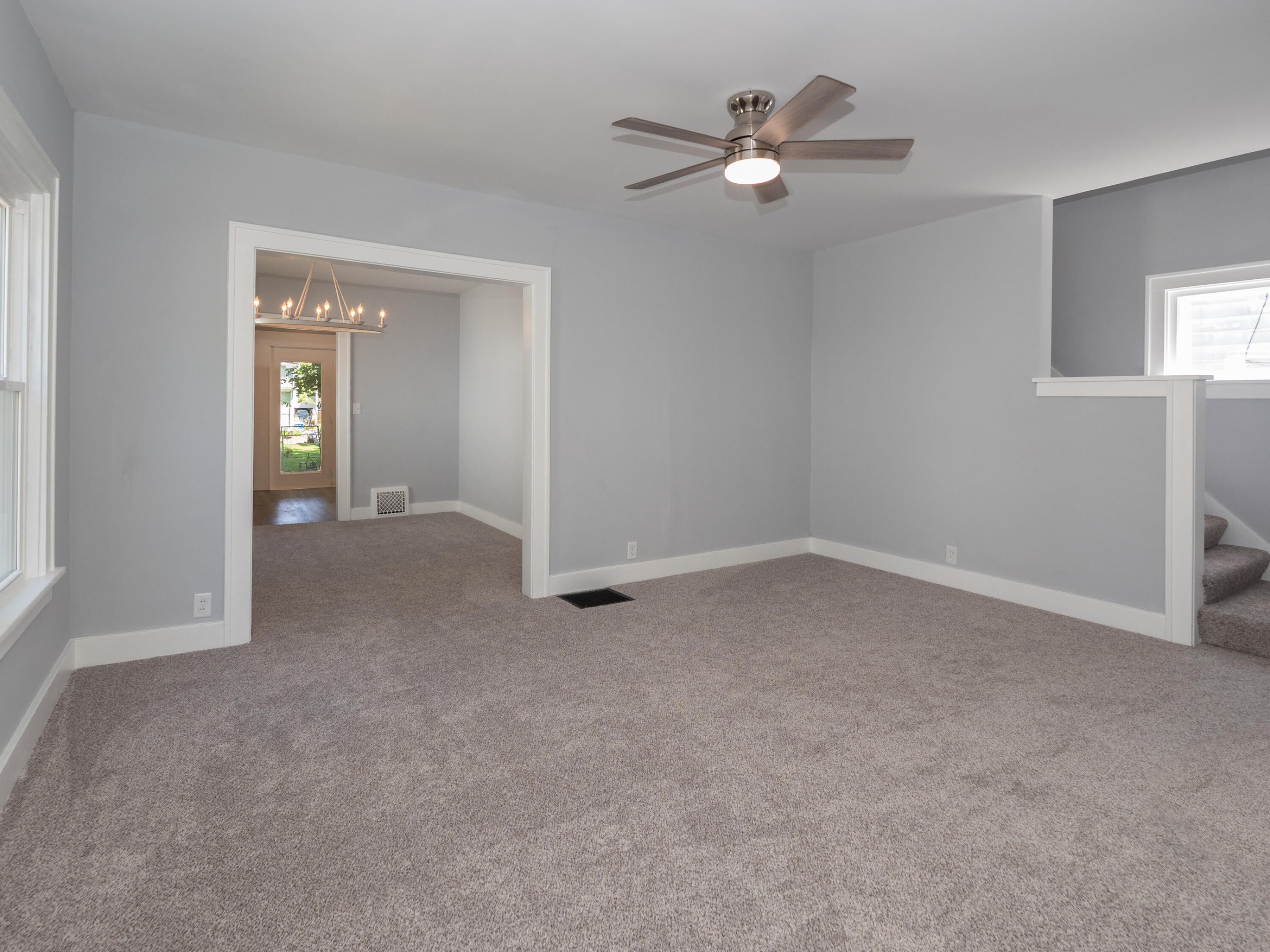 1505 Lay Boulevard