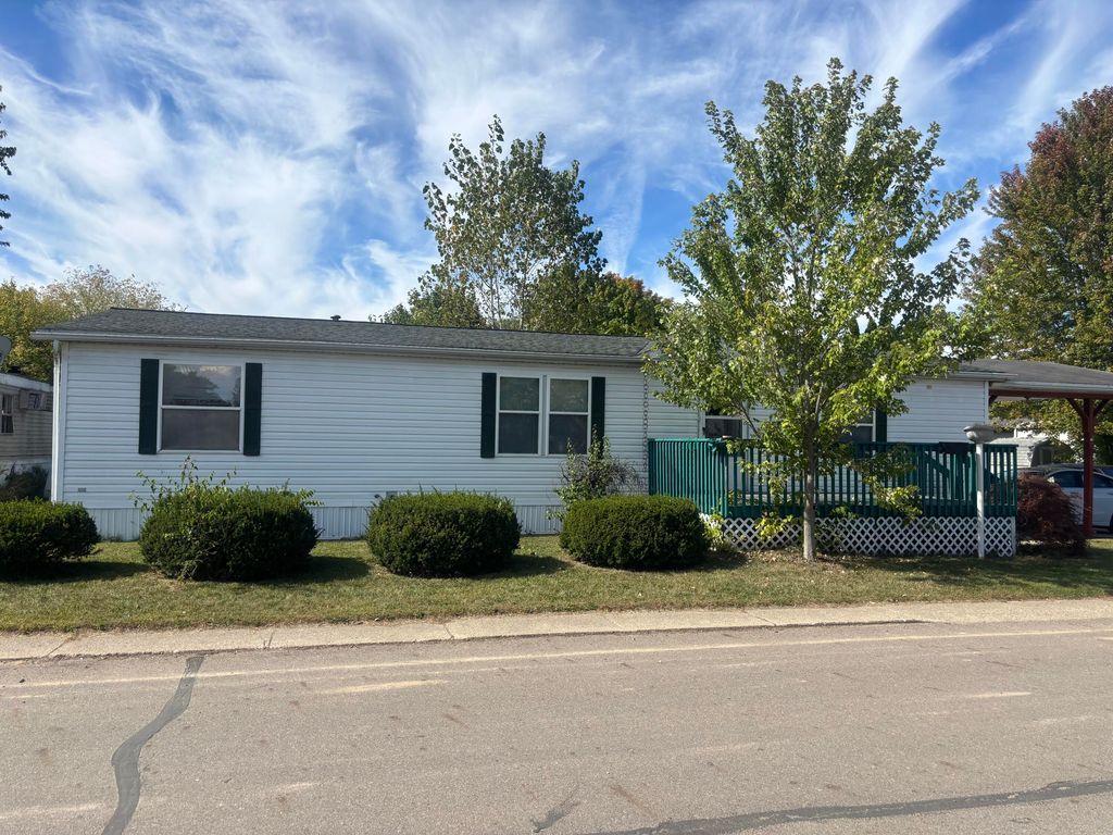 Photo of 1516 Cedarview Lane, Lansing, MI 48911 (MLS # 25051182)