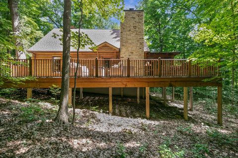 331 Charlestown Colony Buchanan MI 49107