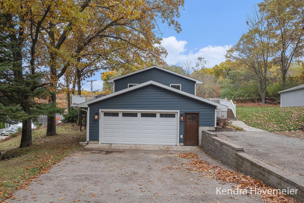 Photo of 8420 Je Ne Be Drive NE, Rockford, MI 49341 (MLS # 25058112)