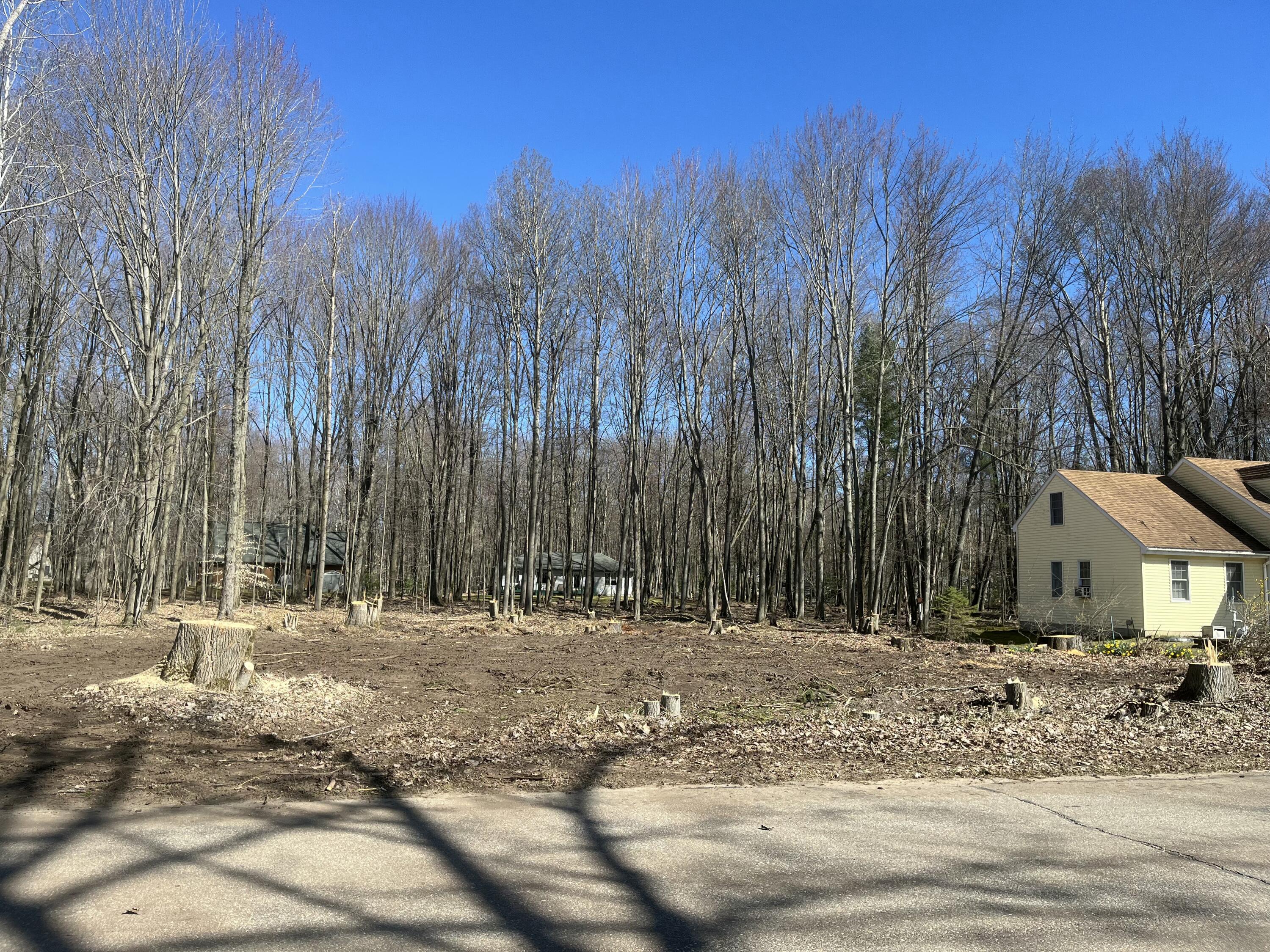 6754 Club House Drive E