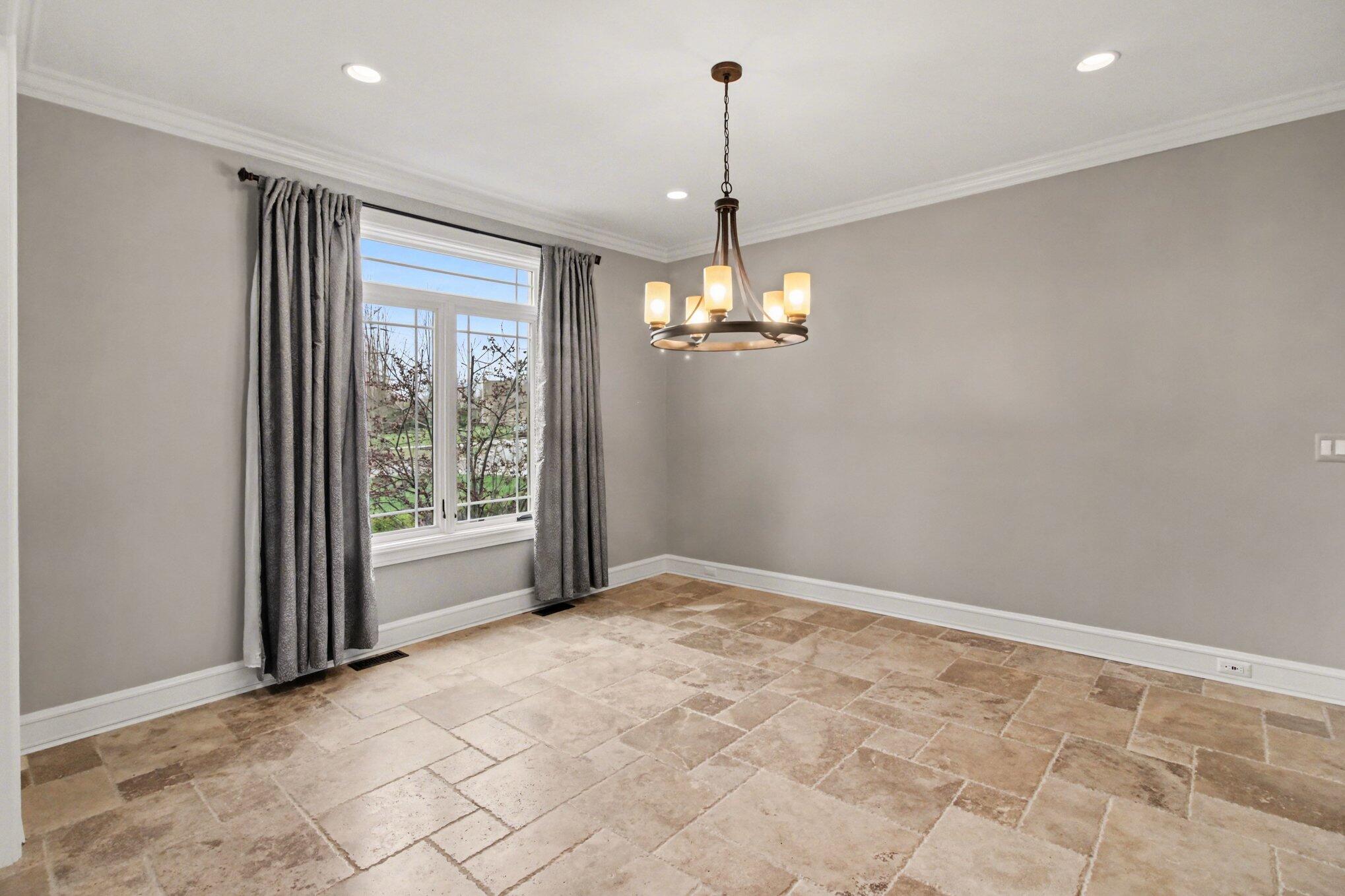 Northville, Michigan, 48167, United States, 4 Bedrooms Bedrooms, ,5 BathroomsBathrooms,Residential,Contingent,2041571