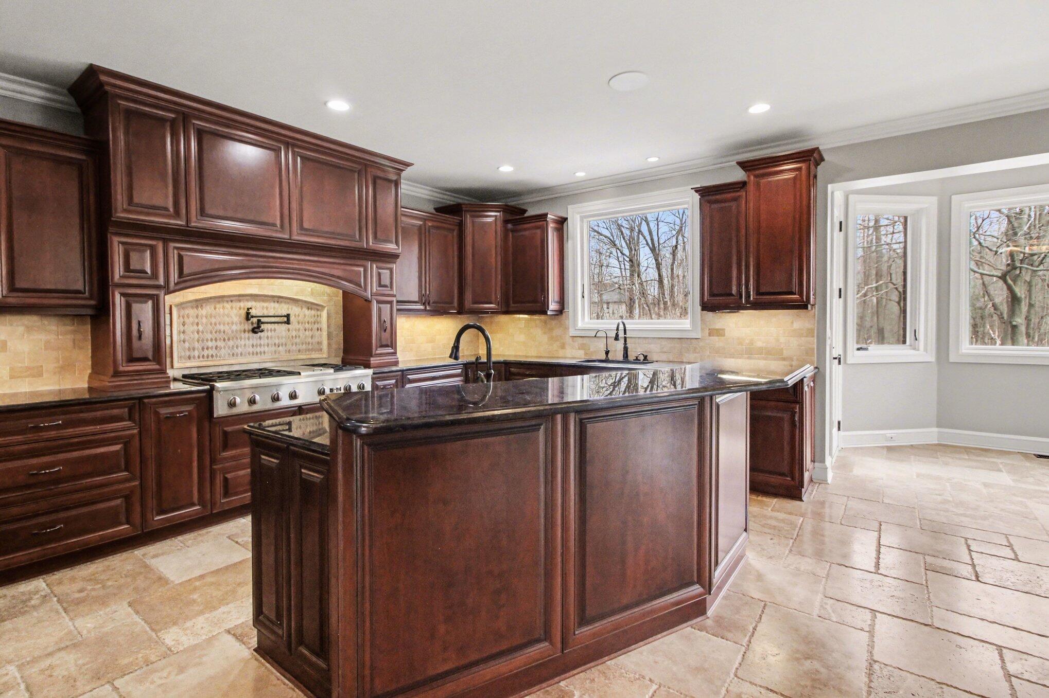 Northville, Michigan, 48167, United States, 4 Bedrooms Bedrooms, ,5 BathroomsBathrooms,Residential,Contingent,2041571