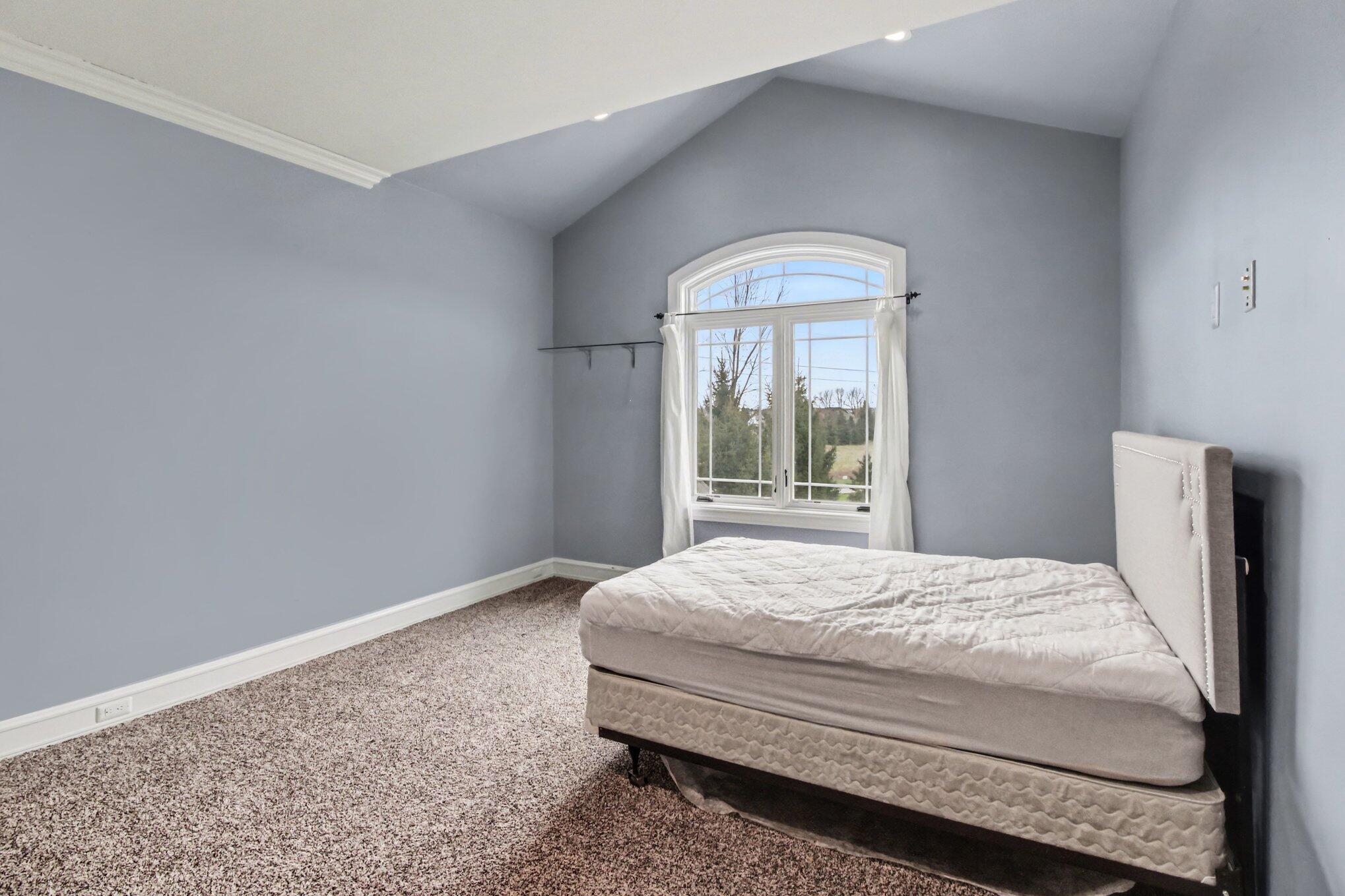 Northville, Michigan, 48167, United States, 4 Bedrooms Bedrooms, ,5 BathroomsBathrooms,Residential,Contingent,2041571