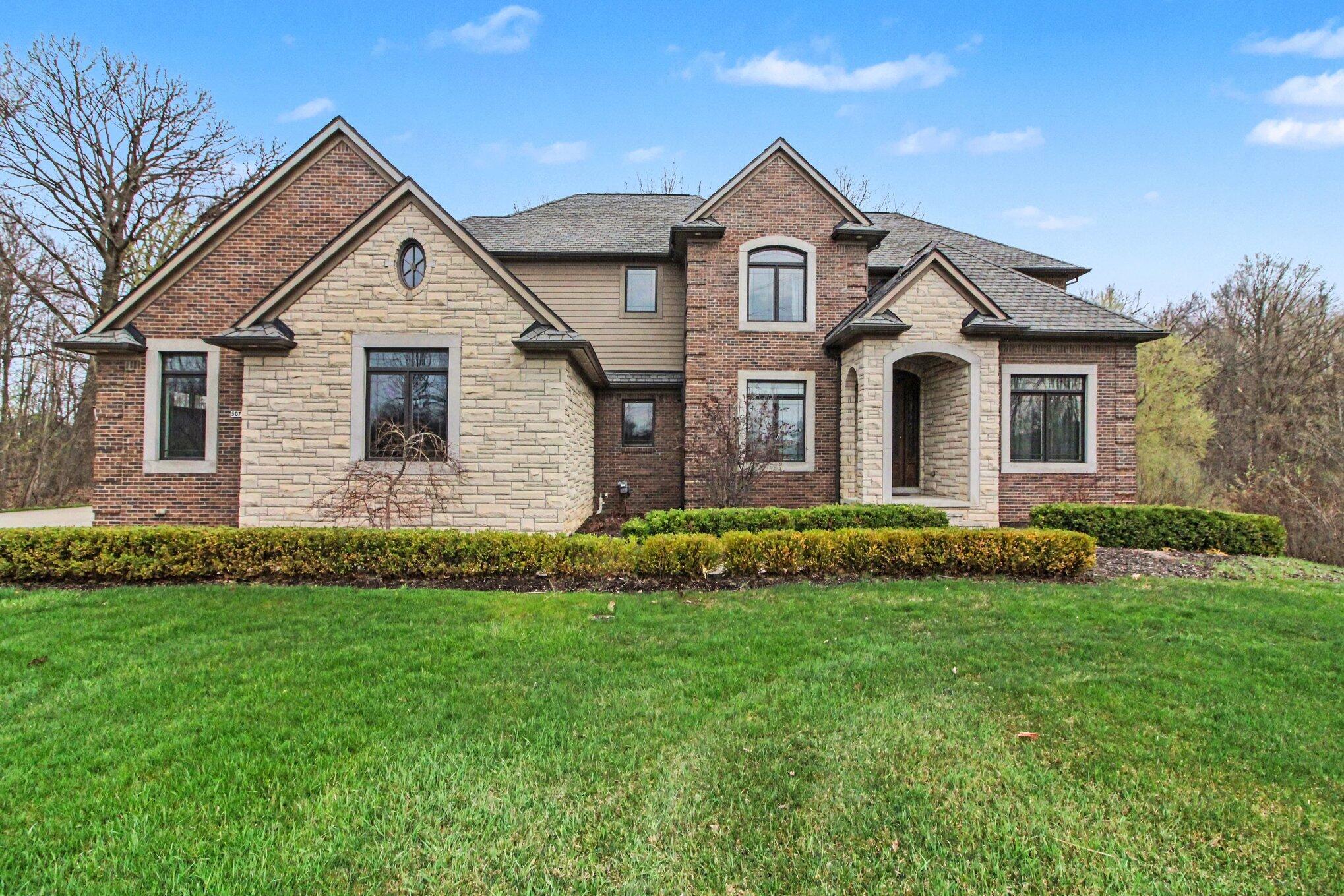 Northville, Michigan, 48167, United States, 4 Bedrooms Bedrooms, ,5 BathroomsBathrooms,Residential,Contingent,2041571