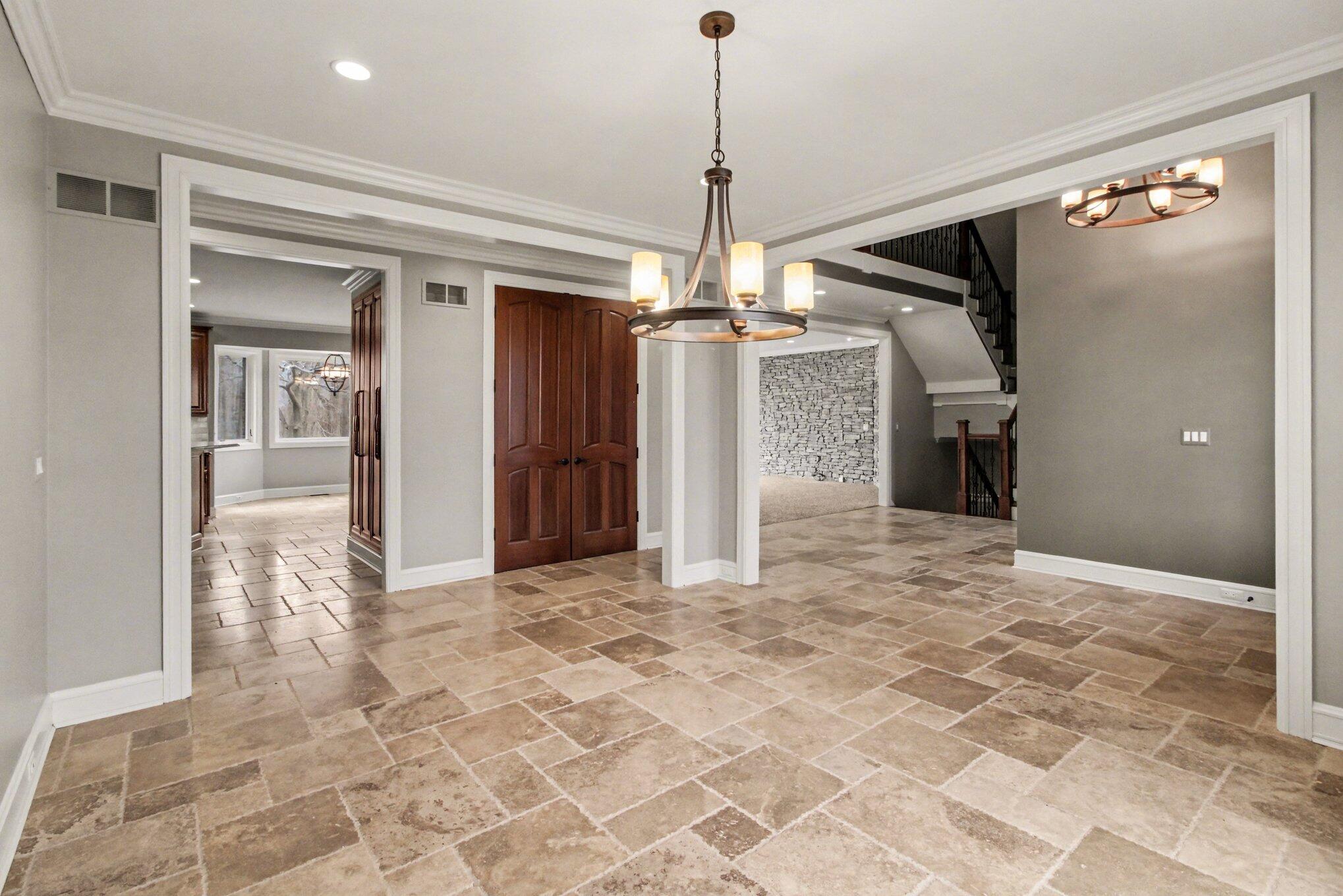 Northville, Michigan, 48167, United States, 4 Bedrooms Bedrooms, ,5 BathroomsBathrooms,Residential,Contingent,2041571