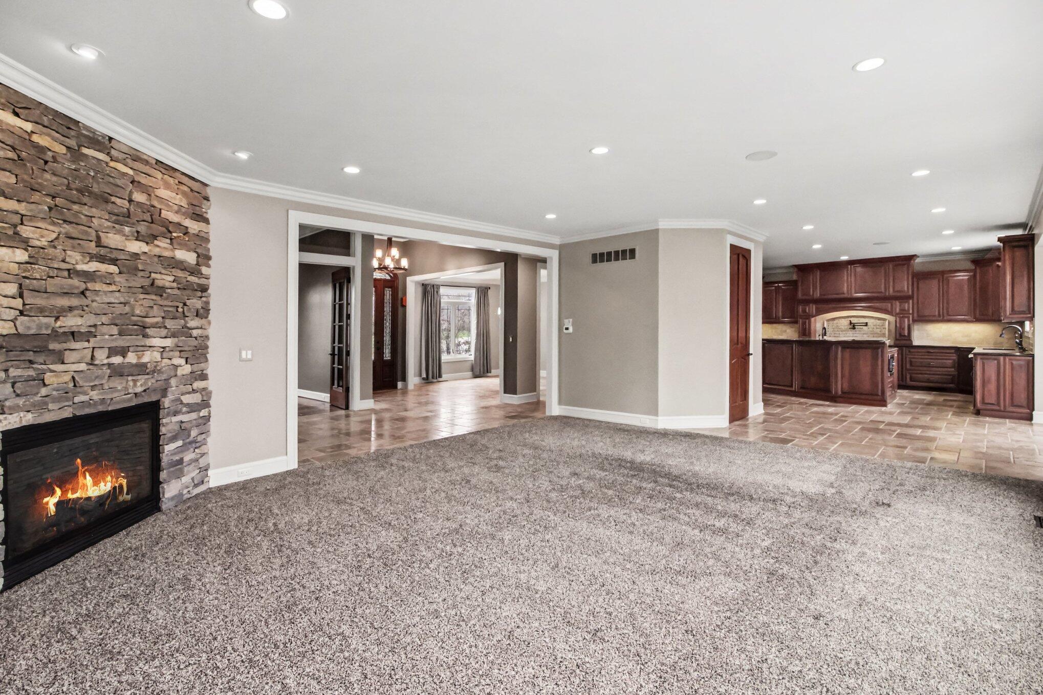 Northville, Michigan, 48167, United States, 4 Bedrooms Bedrooms, ,5 BathroomsBathrooms,Residential,Contingent,2041571