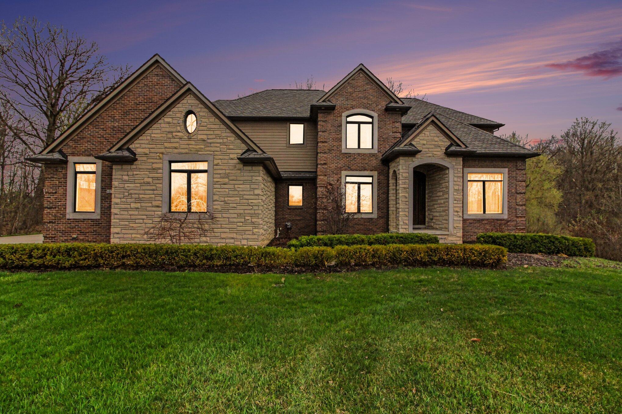 Northville, Michigan, 48167, United States, 4 Bedrooms Bedrooms, ,5 BathroomsBathrooms,Residential,Contingent,2041571