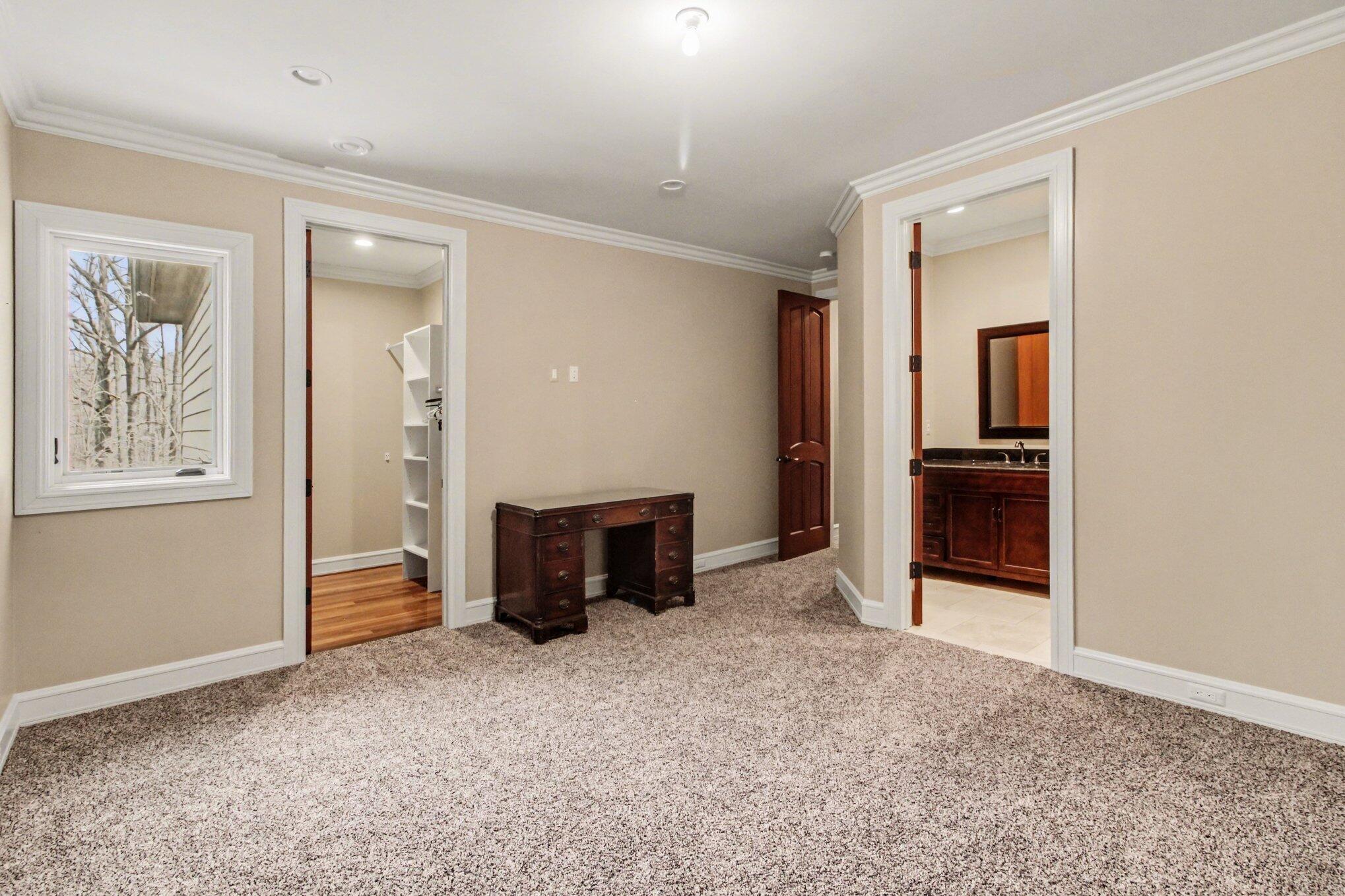 Northville, Michigan, 48167, United States, 4 Bedrooms Bedrooms, ,5 BathroomsBathrooms,Residential,Contingent,2041571