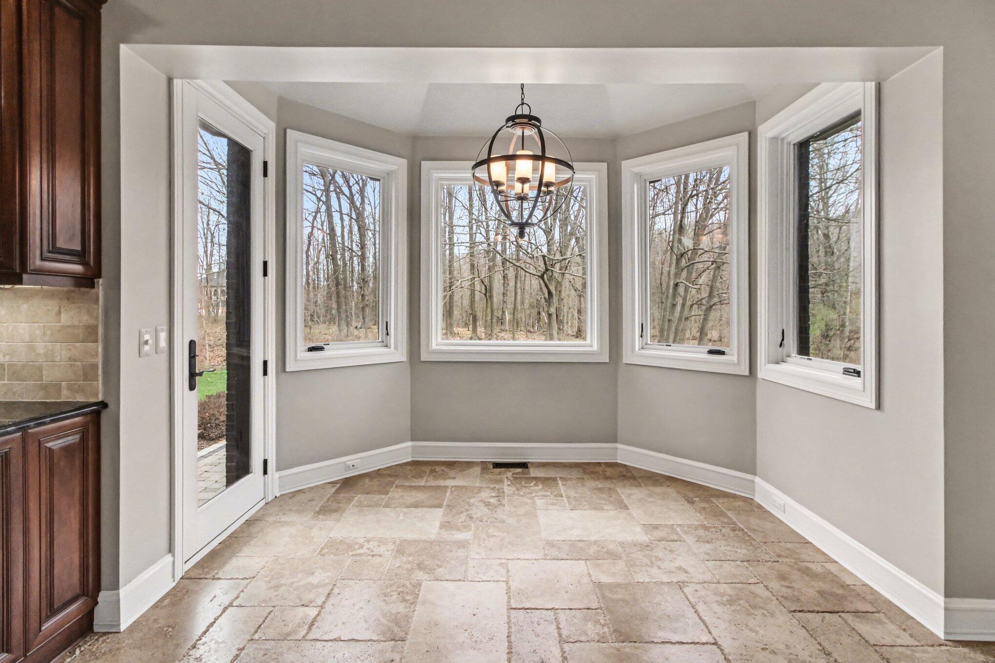 Northville, Michigan, 48167, United States, 4 Bedrooms Bedrooms, ,5 BathroomsBathrooms,Residential,Contingent,2041571