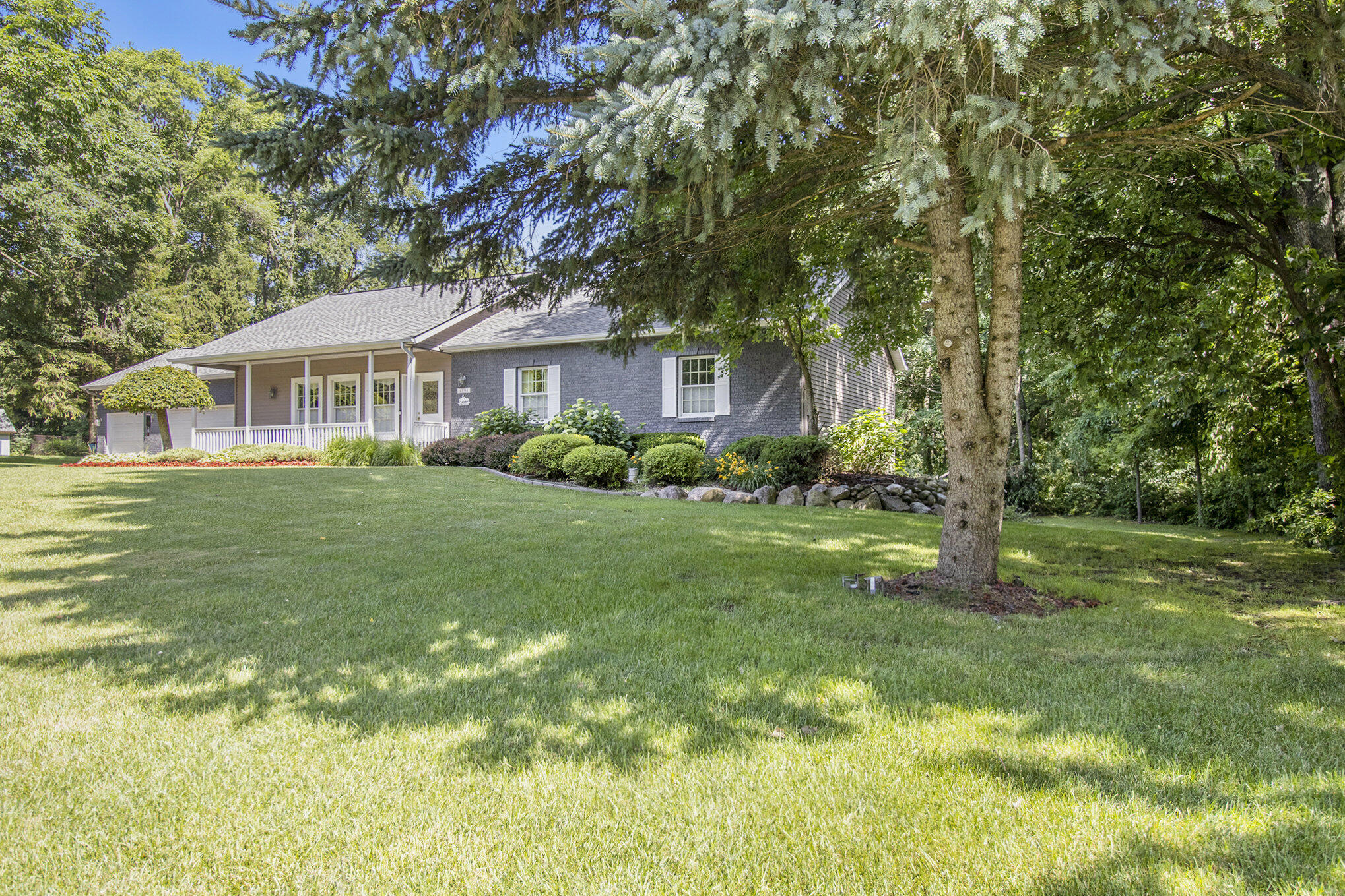 4894 Walkers Ridge Road
