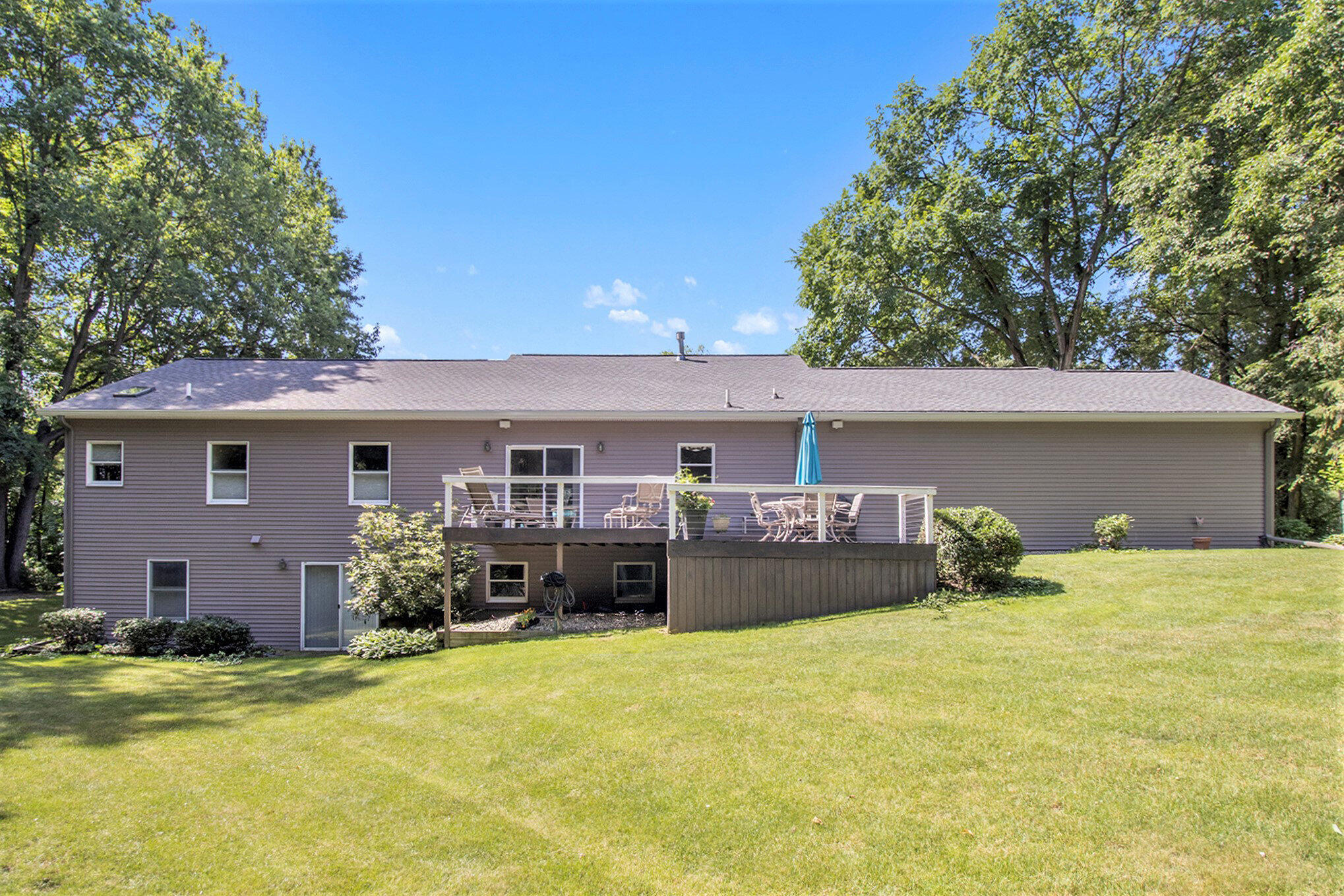 4894 Walkers Ridge Road