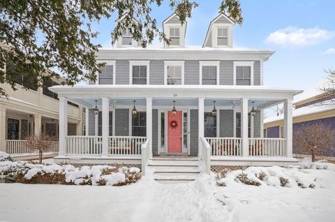 10 Riverbank Drive Beverly Hills MI 48025