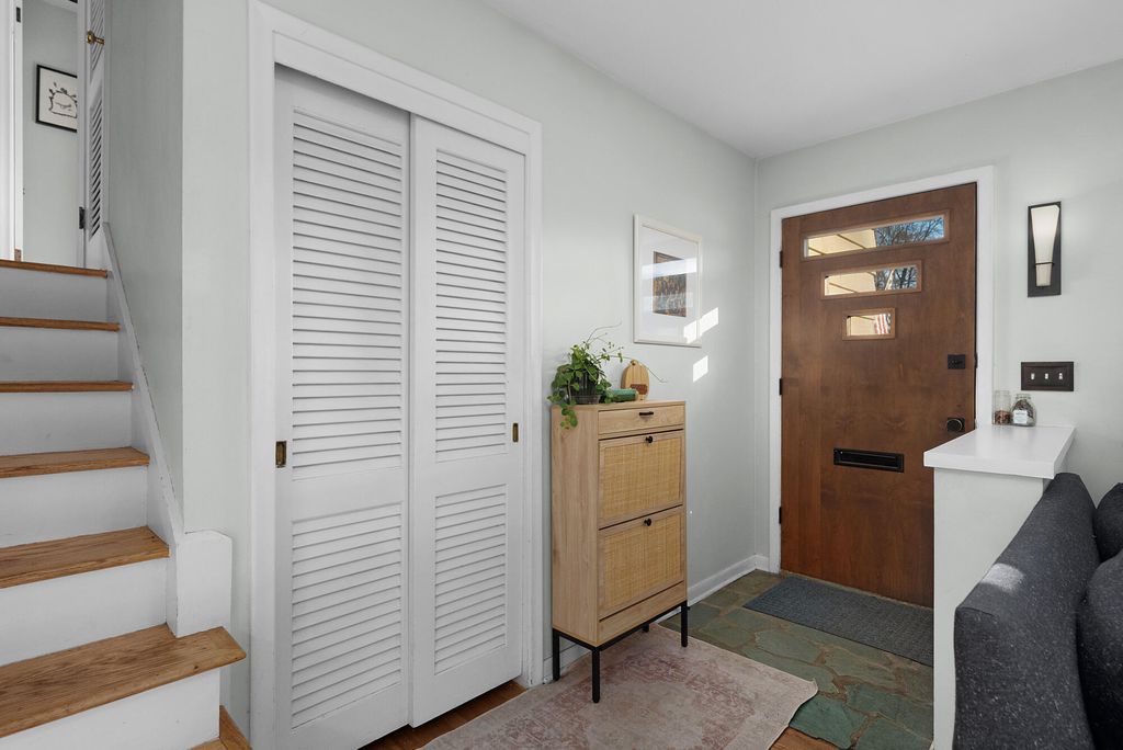 Photo of 1353 Pinecrest Avenue SE, East Grand Rapids, MI 49506 (MLS # 25060499)