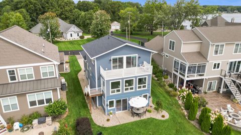 Photo of 1009 Treasure Island Drive, Mattawan, MI 49071 (MLS # 25045826)
