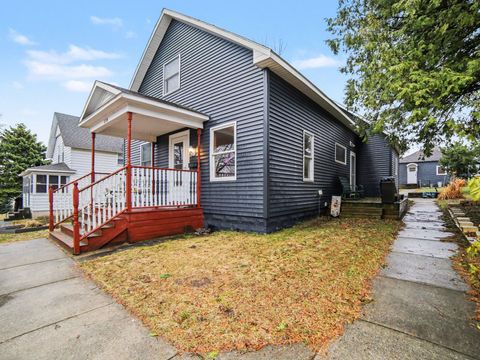 Photo of 504 Third Street, Ludington, MI 49431 (MLS # 26013272)